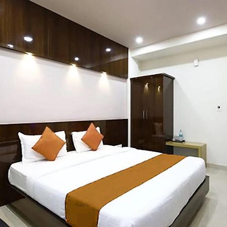 Fabhotel Royal Blue Meridian Inn Bangalore Exterior photo