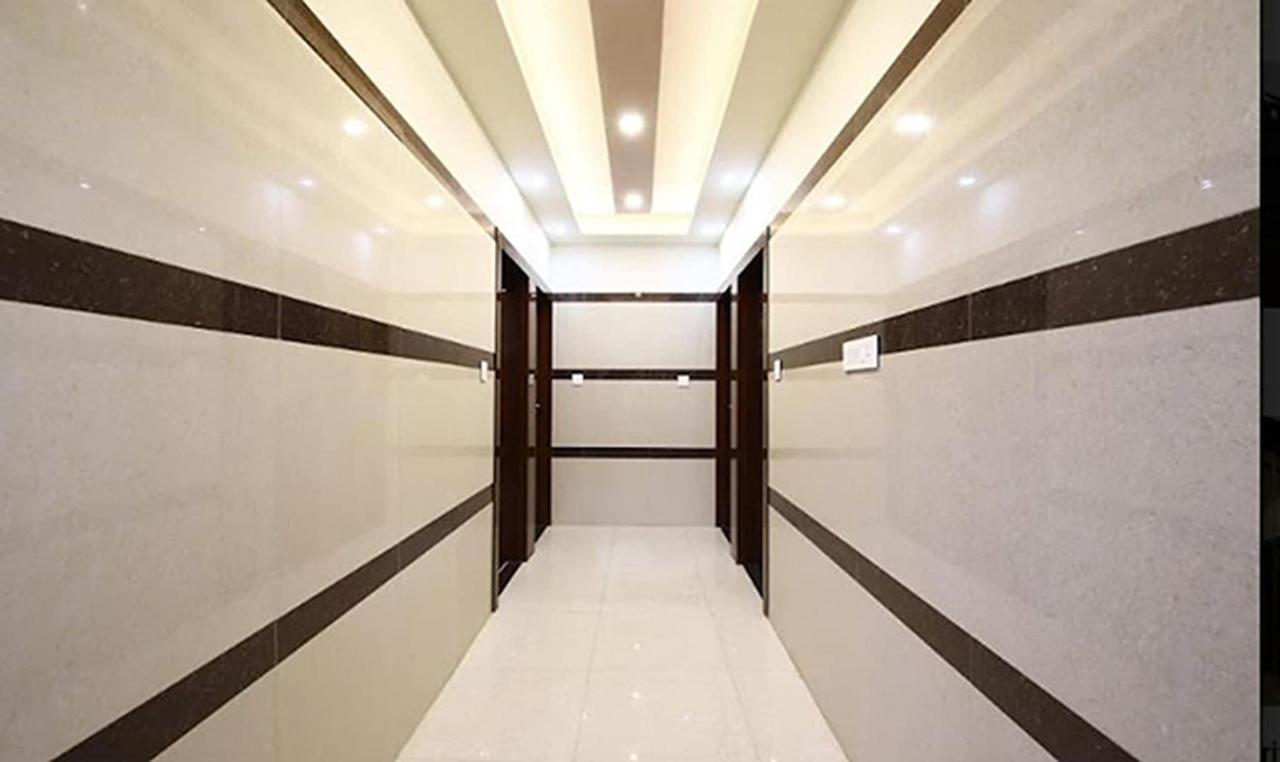 Fabhotel Royal Blue Meridian Inn Bangalore Exterior photo